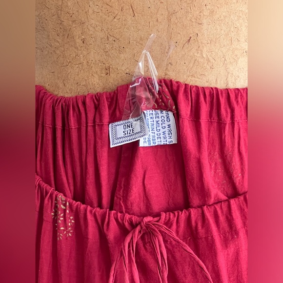 Red & Gold Women's Indian Patiala Harem Pants - Picture 3 of 4